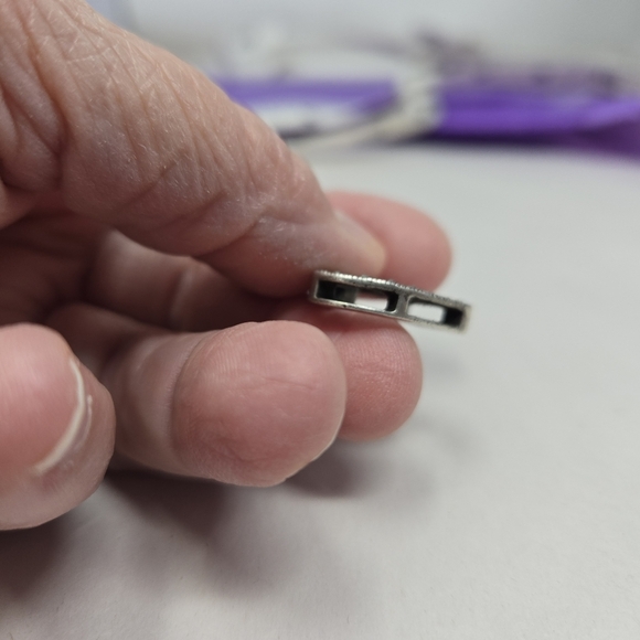 This Sterling .925 Silver Heart Shape Marcasite Stone Slide Open Sides Pendant - Picture 12 of 13